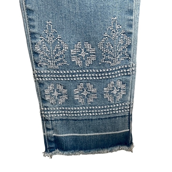 Harper Embroidered Skinny Ankle Released Frayed Hem Faded Jeans Size 25 - Picture 5 of 12